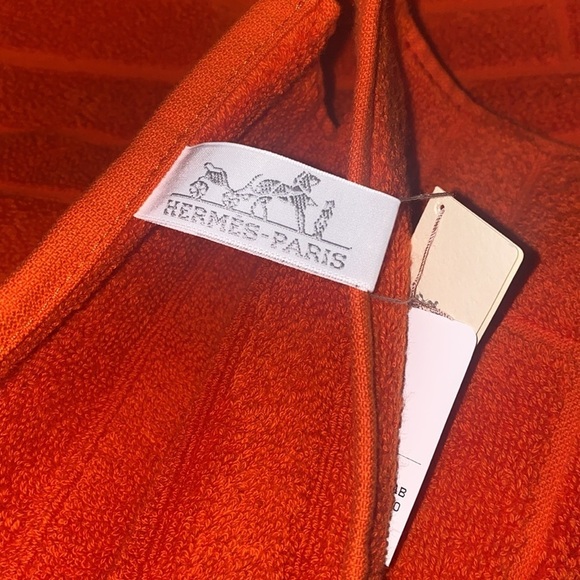 Hermes Face towel new 
Orange - Picture 4 of 4